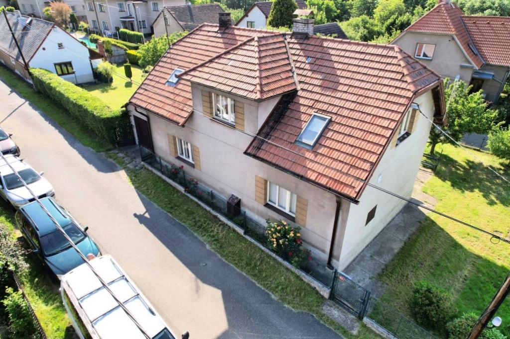 Rodinný dům, 140 m2, 5+1, Podluhy, okr. Beroun